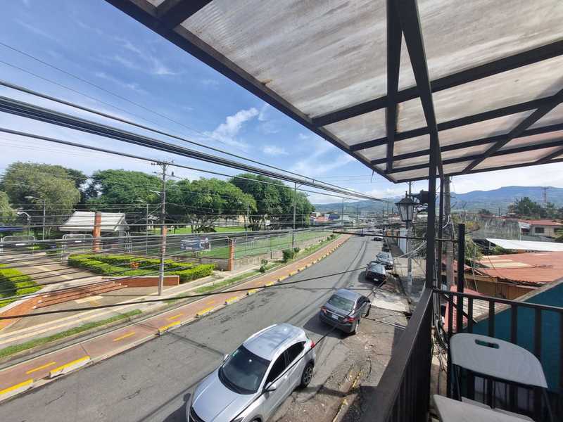 Comercial en Occidental