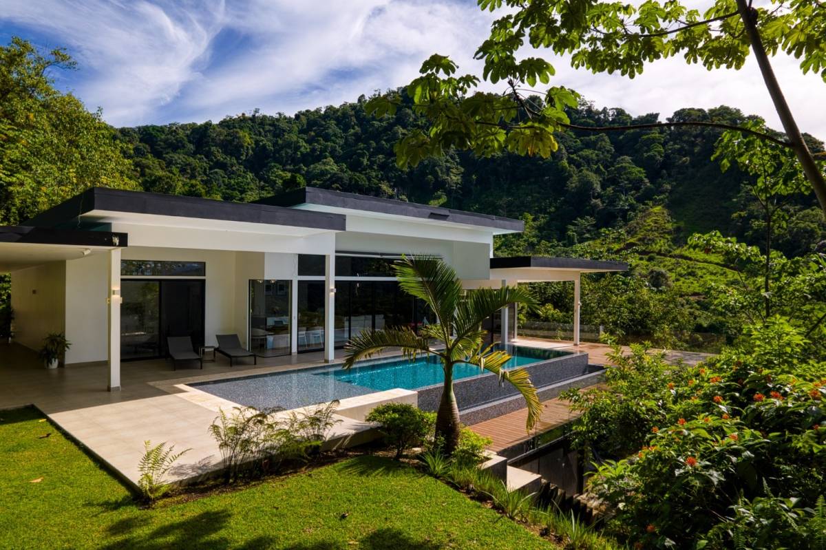 House at Quepos