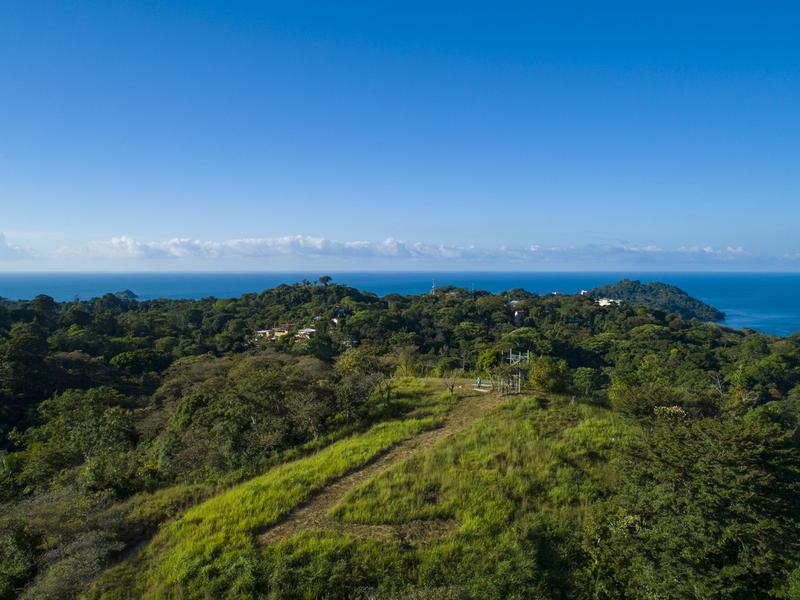Land at Quepos