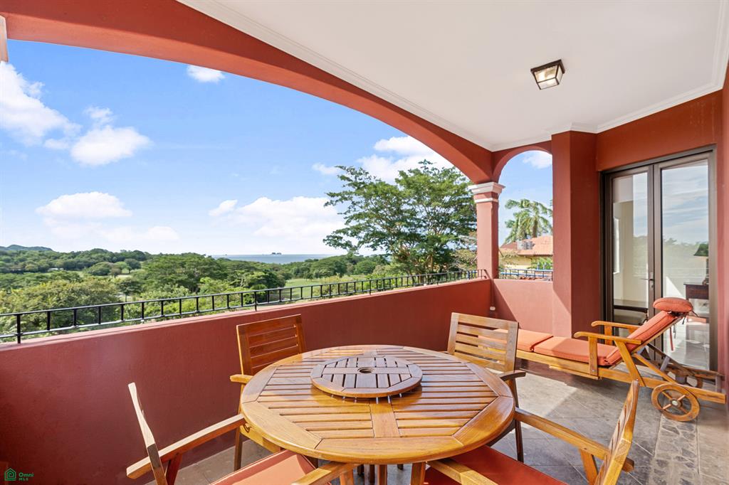 Propiedad en Bougainvillea Condo Complex