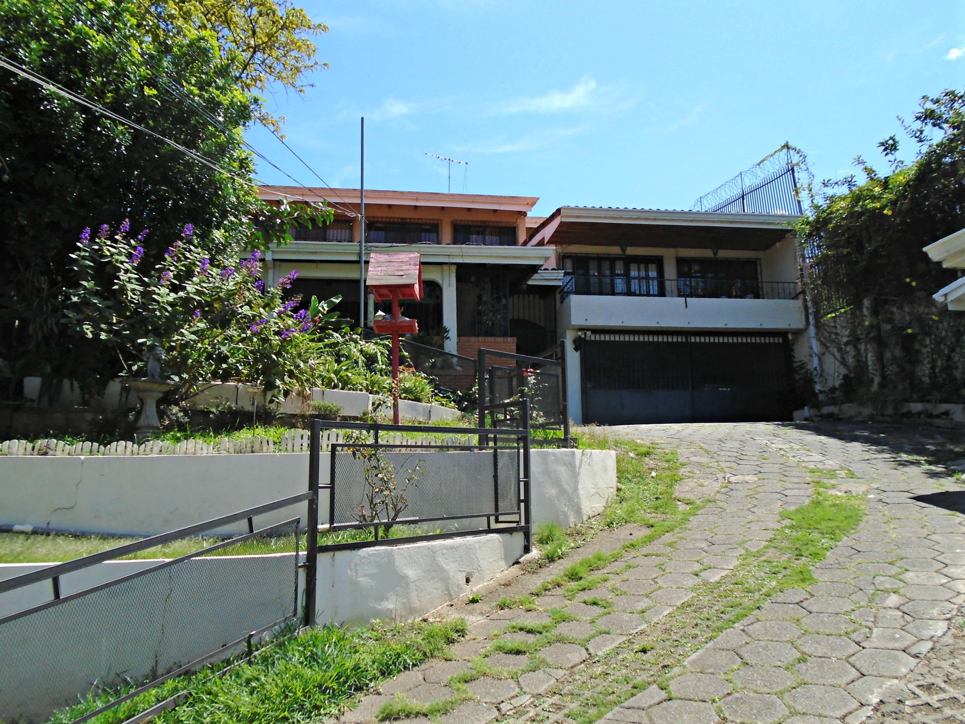 Property at Escazú