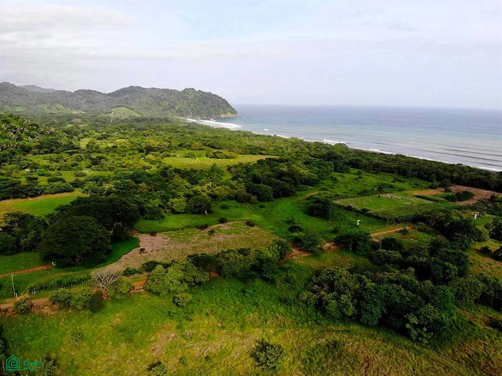 Land at Bejuco