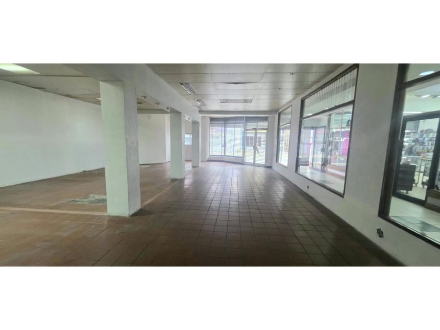 Comercial en El Carmen