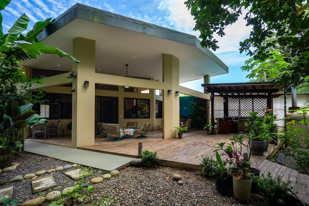 House at Dominical