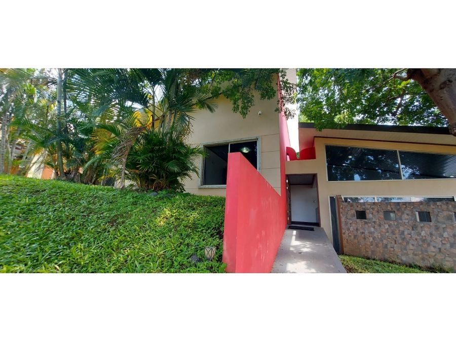 Casa en Condominio El Cedro