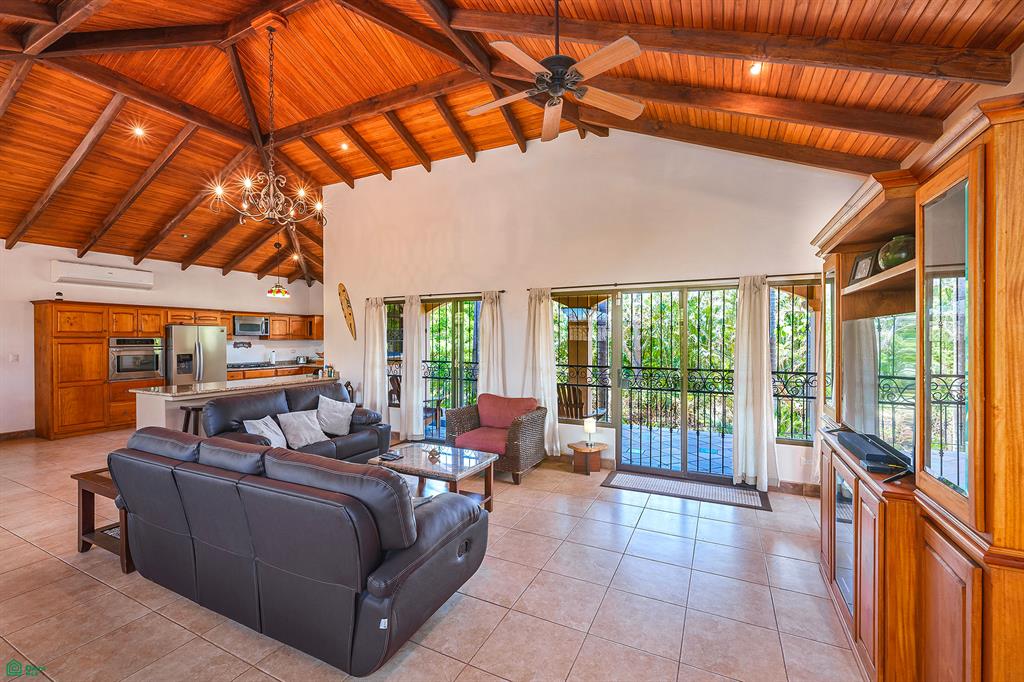 Casa en Veintisiete de Abril