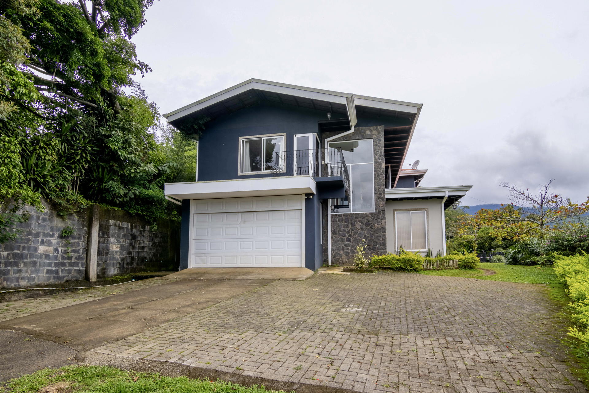 House at San Isidro