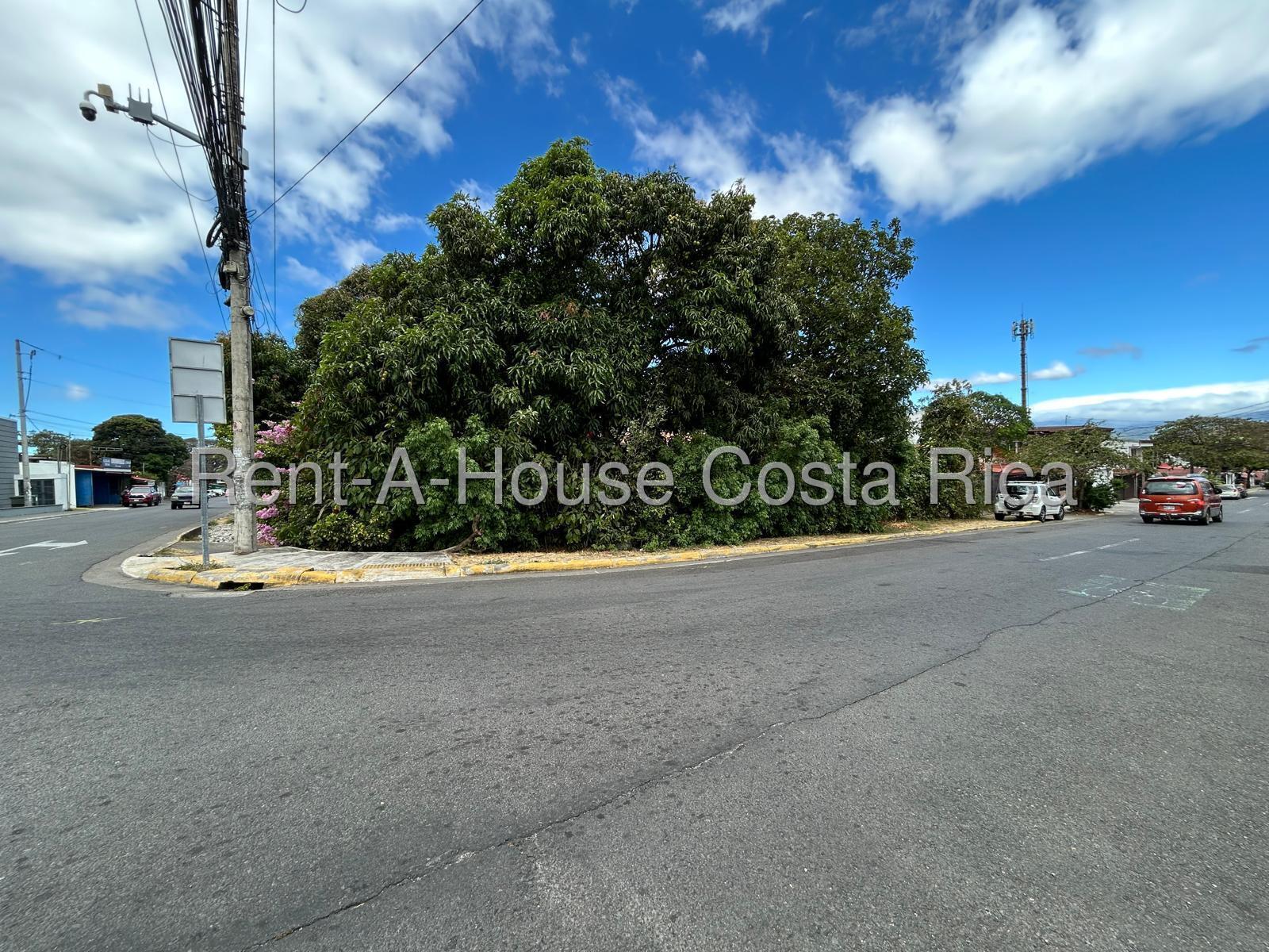 House at Santa Ana