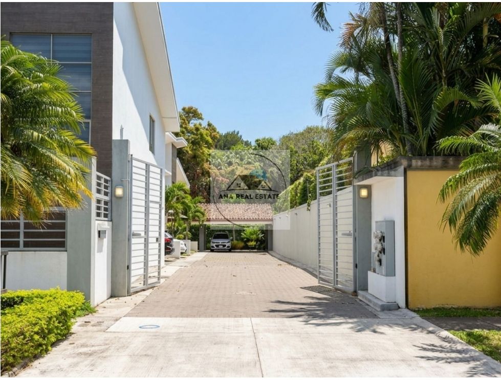 House at Santa Ana