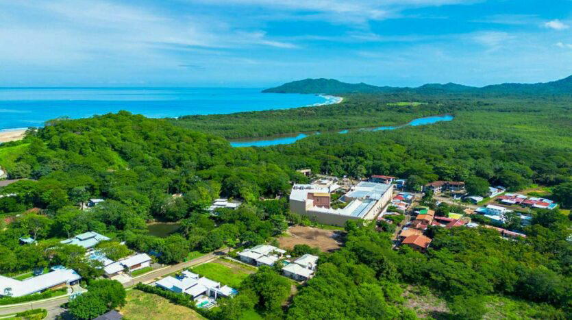 Land at Tamarindo