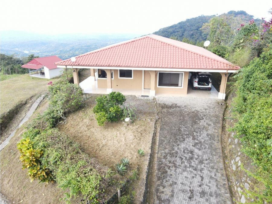 Casa en Orotina
