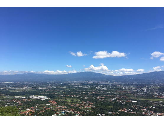 Propiedad en Parque Montañas del Sol