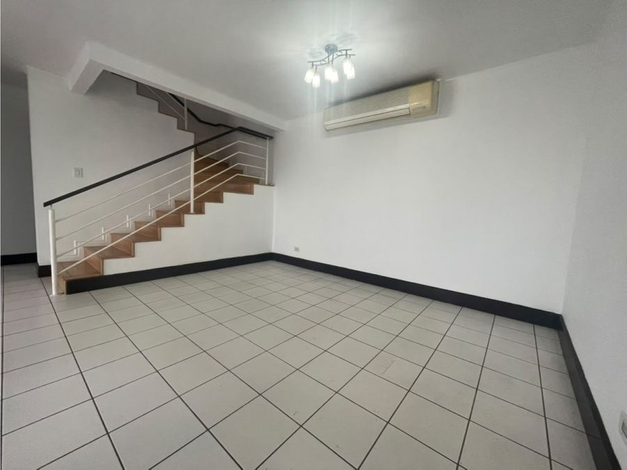 Apartamento en Condominio Brisas del Oeste
