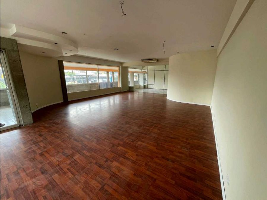 Comercial en San Rafael