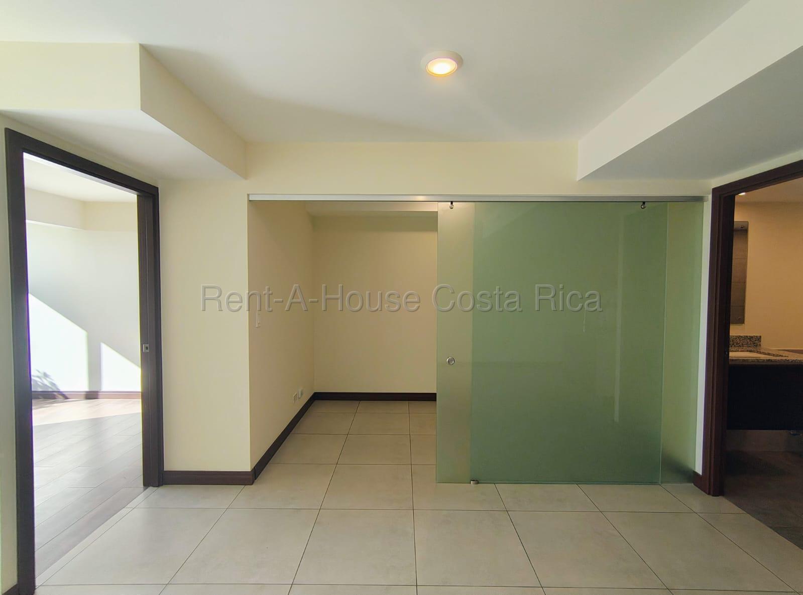 Apartamento en Torres de Heredia