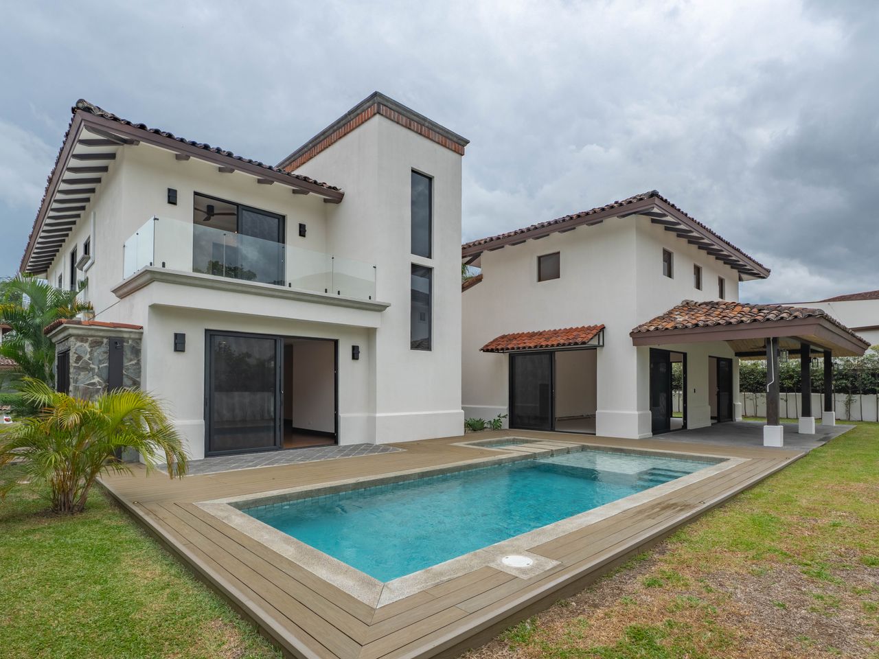 Propiedad en Condominio Hacienda del Sol