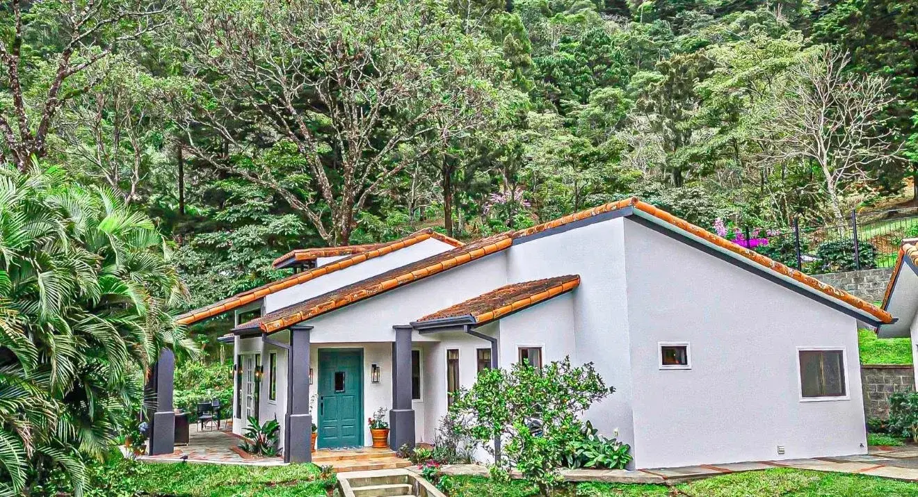 House at Salitral
