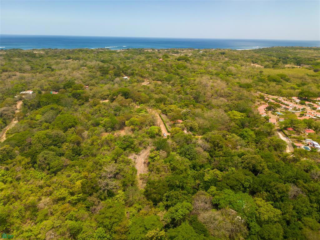 Land at Santa Cruz