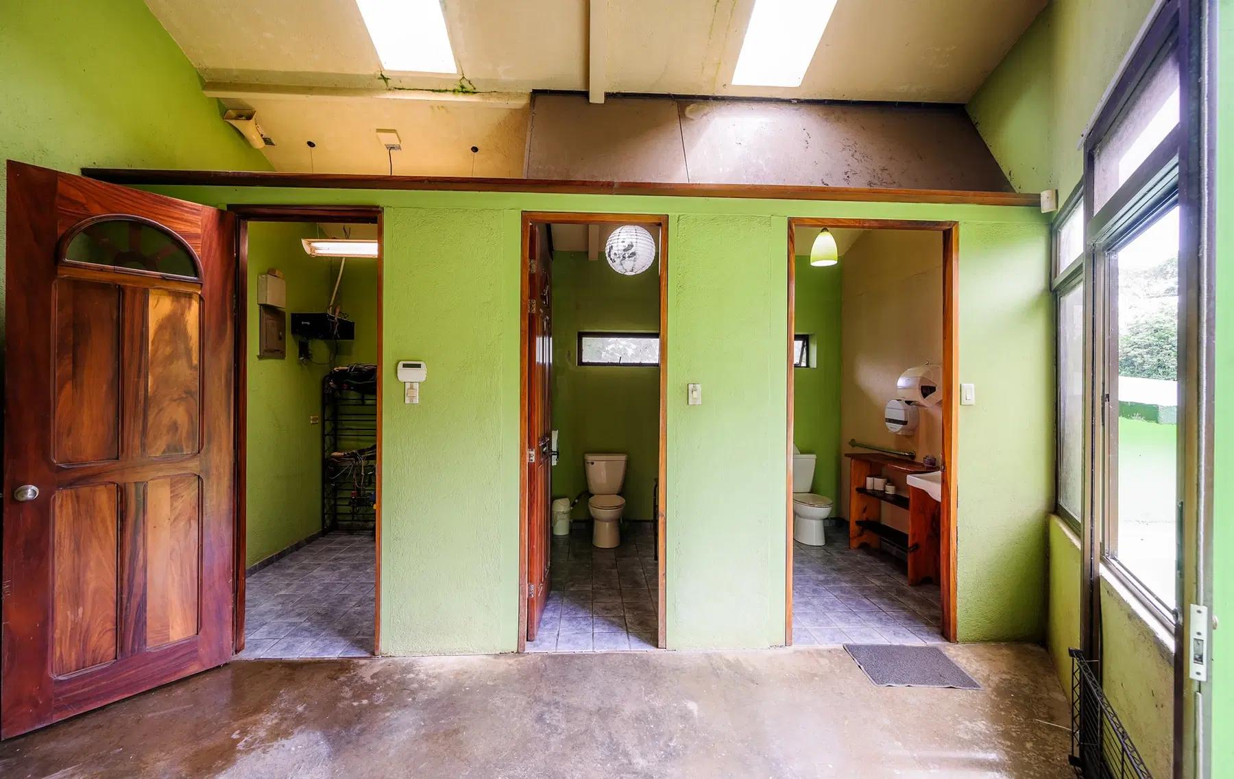 Commercial at Tilarán