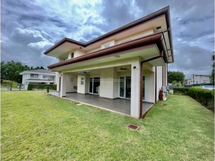 Casa en Guácima