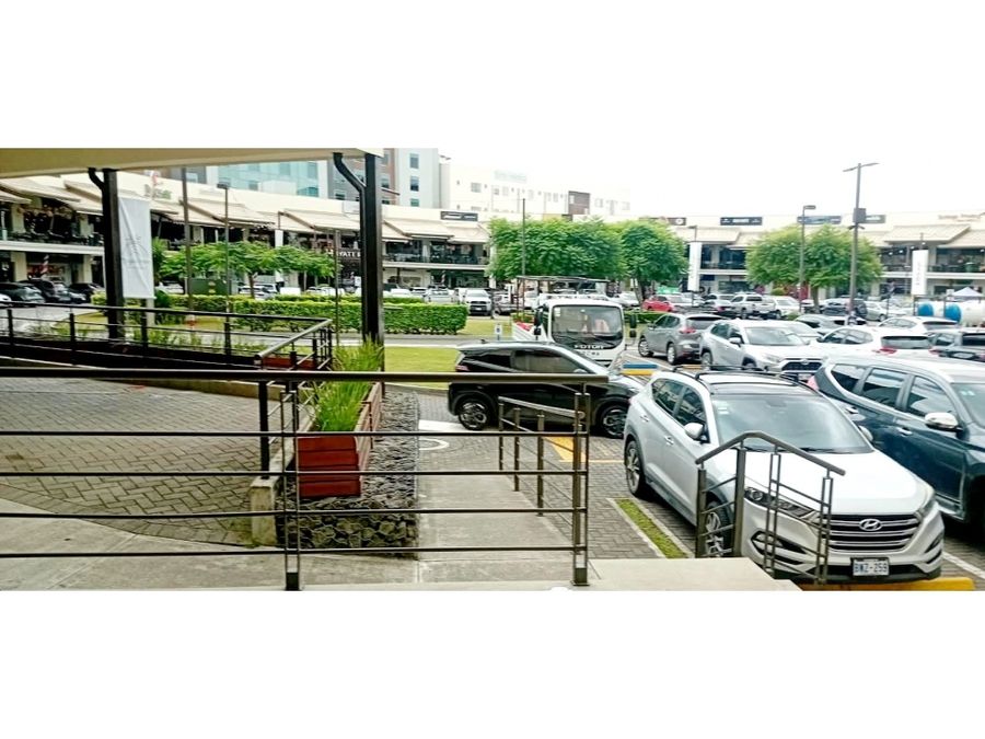 Commercial at Curridabat
