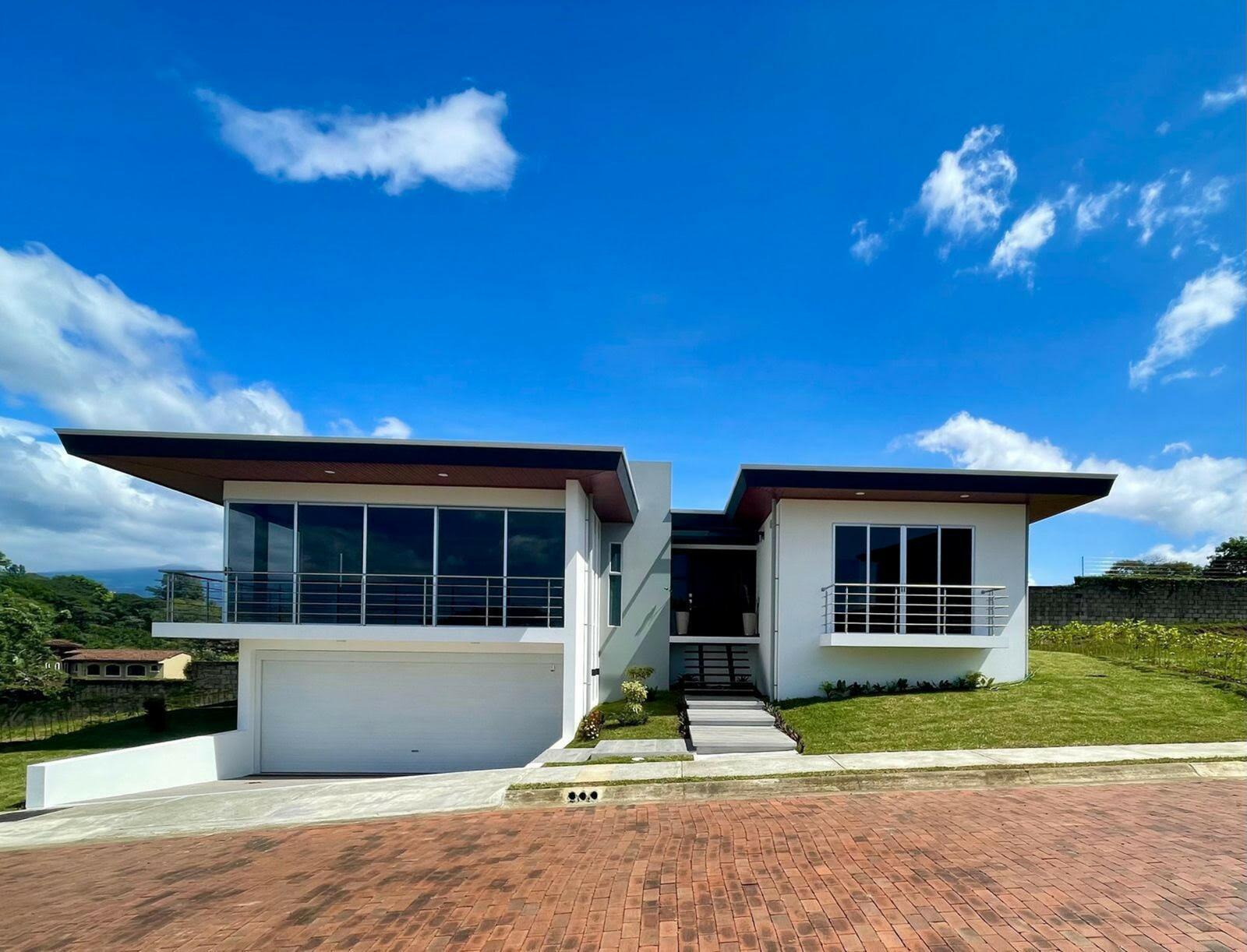 House at Condominio La Riviera
