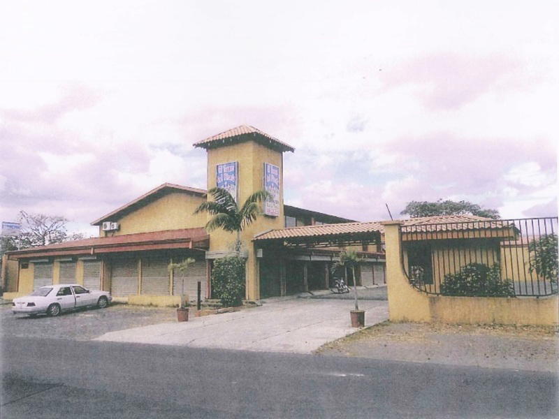 Commercial at Santa Ana