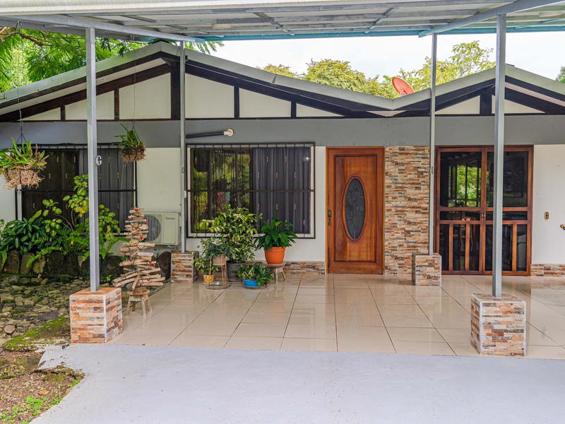 Property at Savegre
