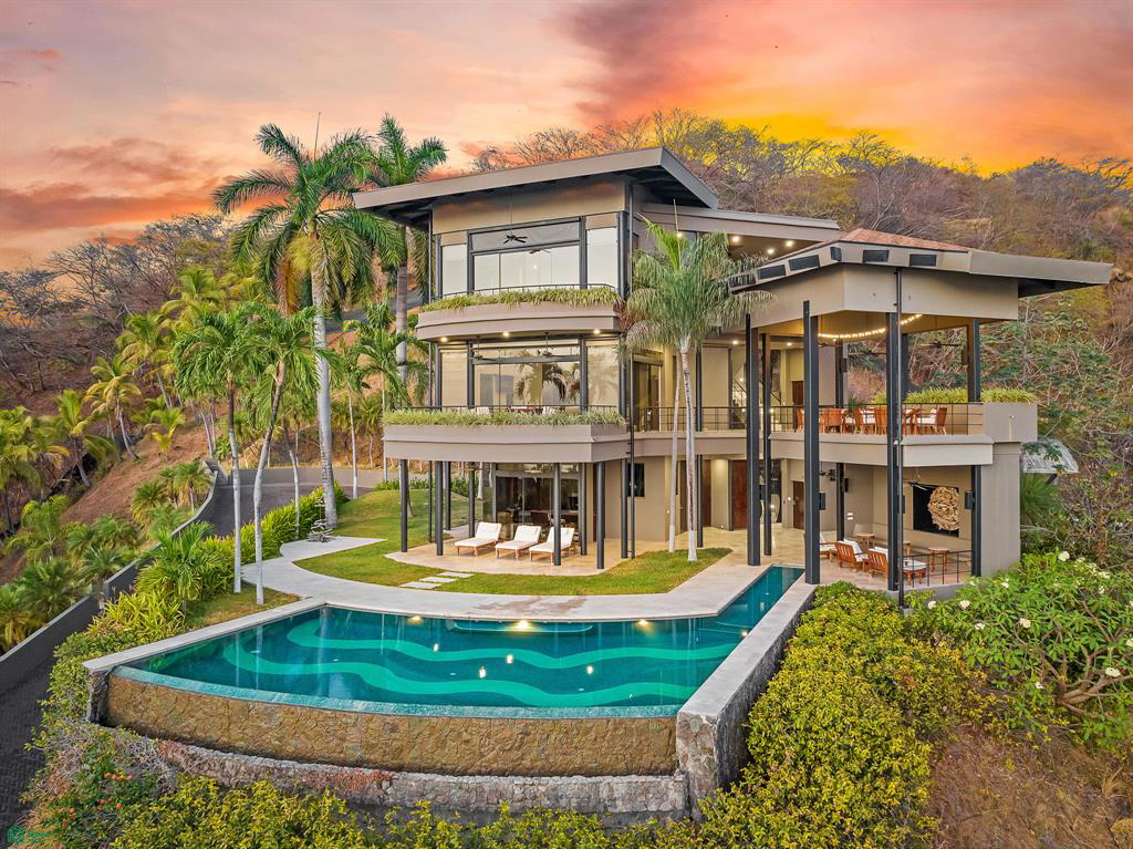 House at Santa Cruz