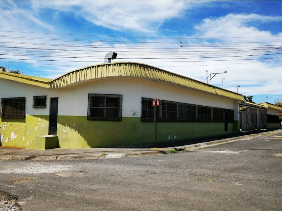 Edificio en Oriental