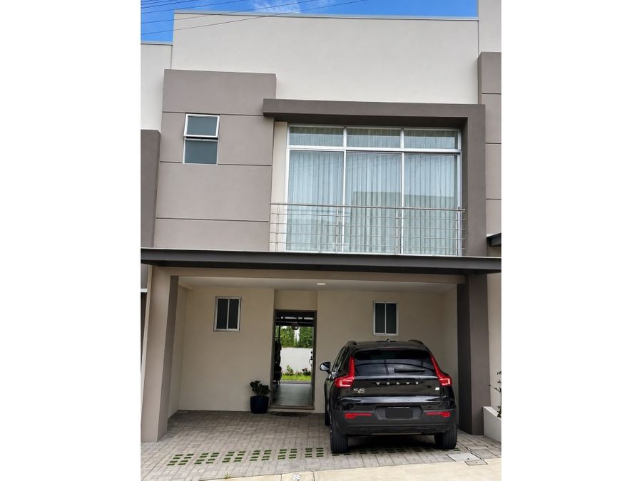 Casa en Sabanilla