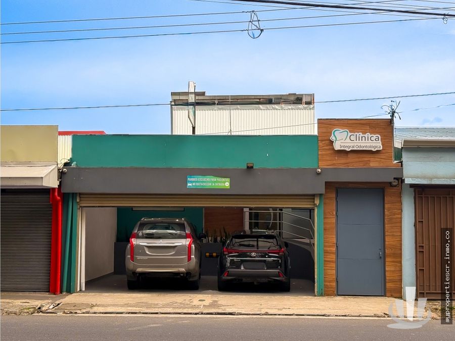 Commercial at Damas