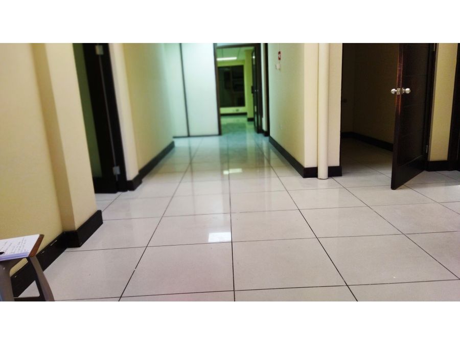 Edificio en Merced