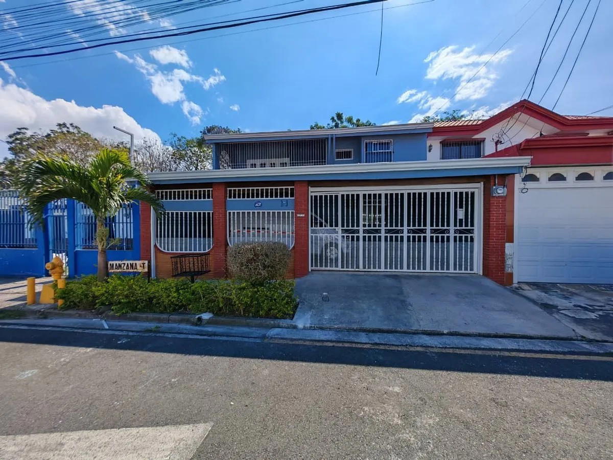 Casa en Anselmo Llorente