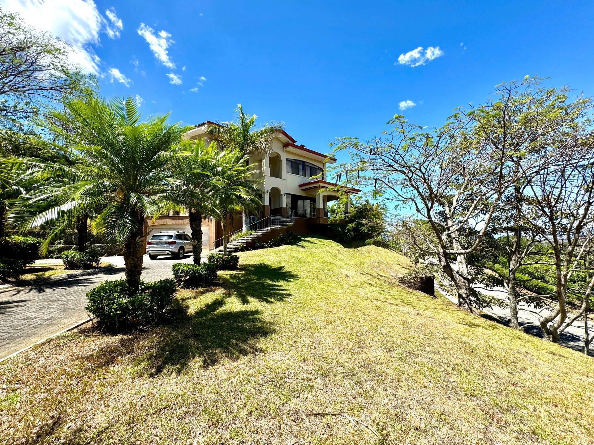 Property at Condominio Cerro Colón