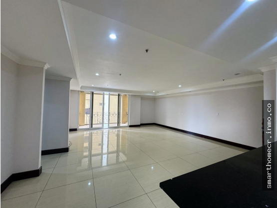 Apartamento en Torres del Lago