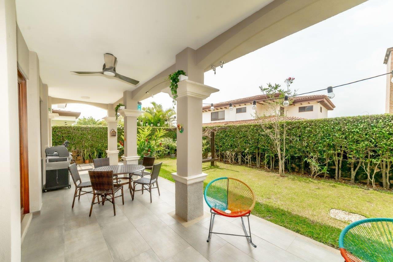 Propiedad en Condominio Hacienda del Sol