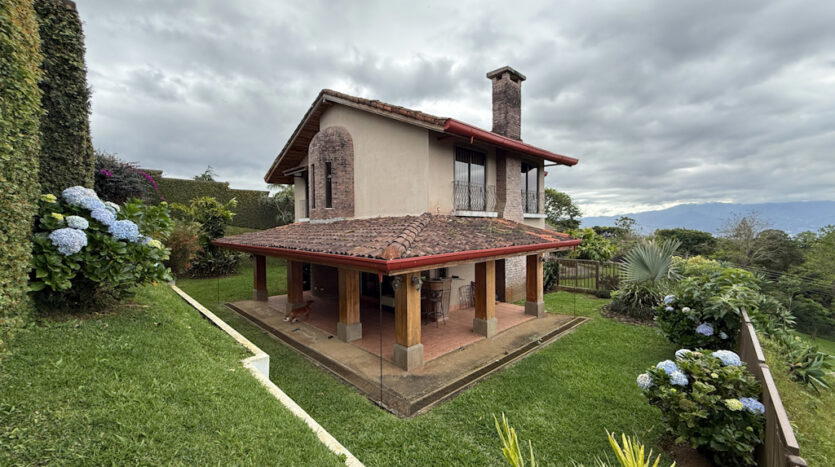 House at Mata de Plátano