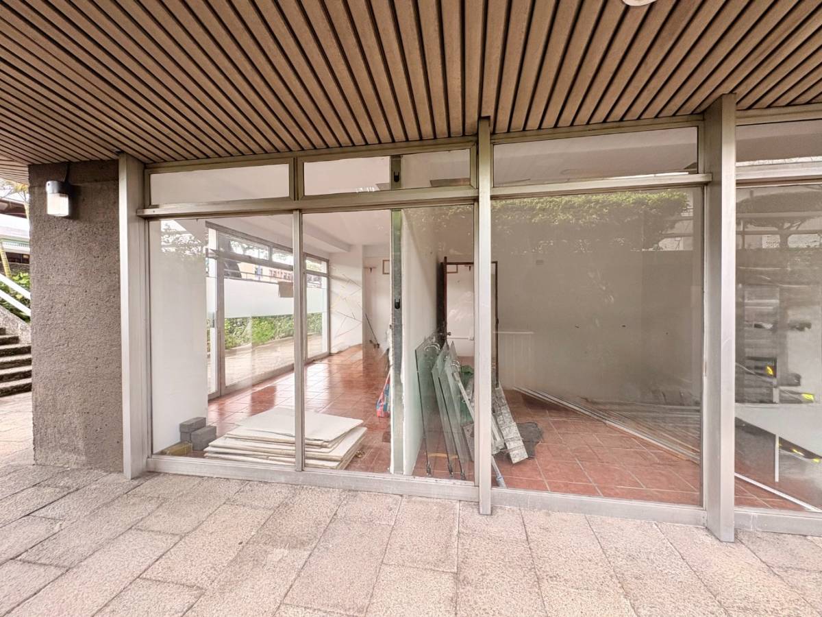 Retail space at Paseo Colón