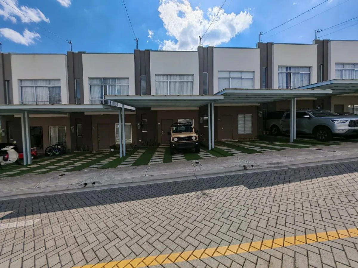 Casa en Condominio MO LIVING