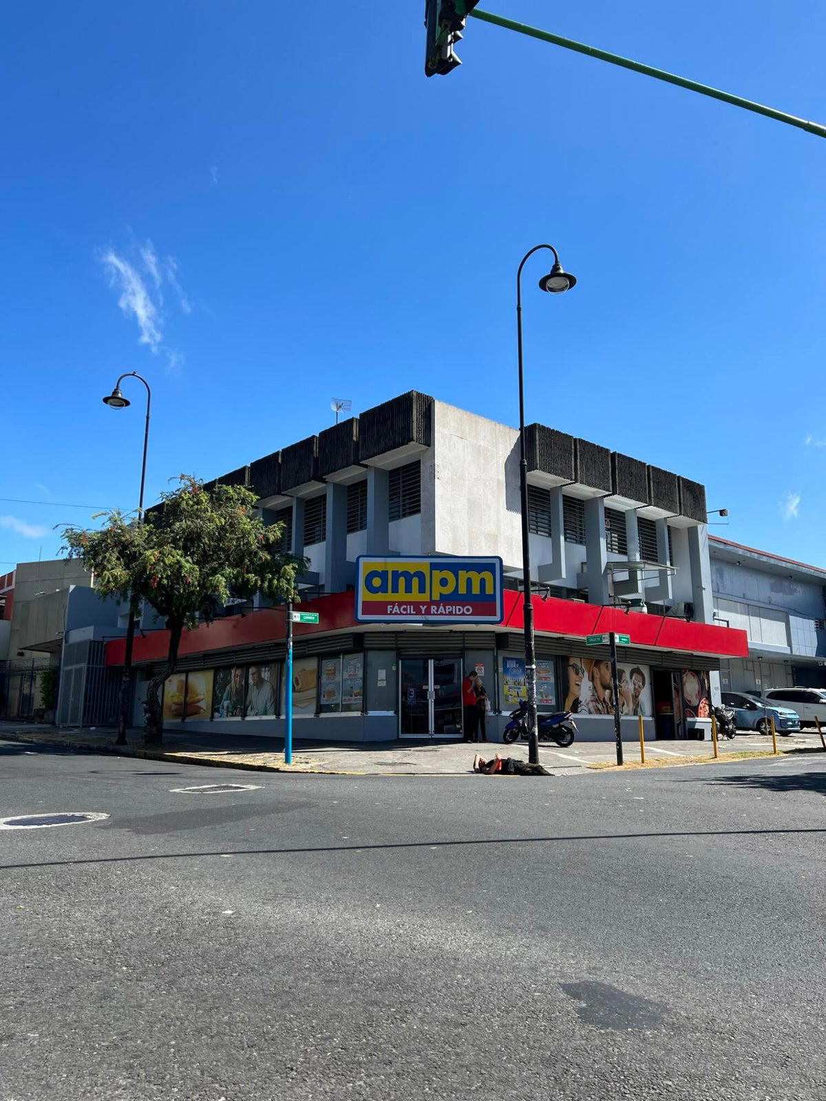 Comercial en Carmen