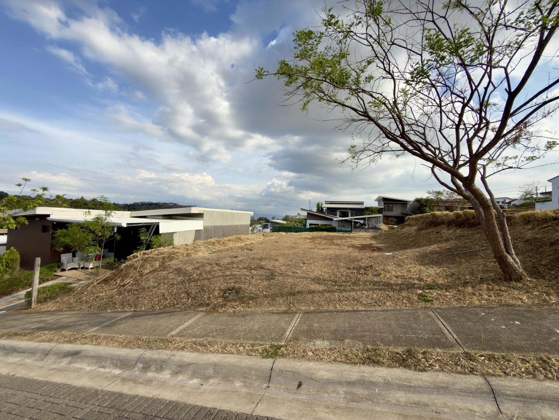 Terreno en Condominio Montezuma