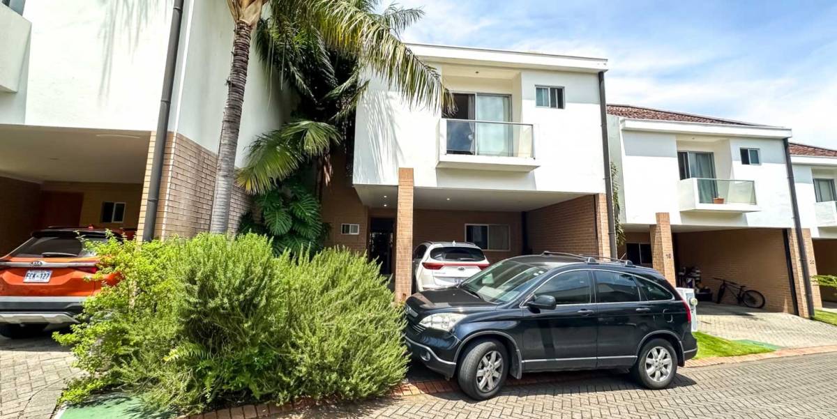 House at Santa Ana Centro