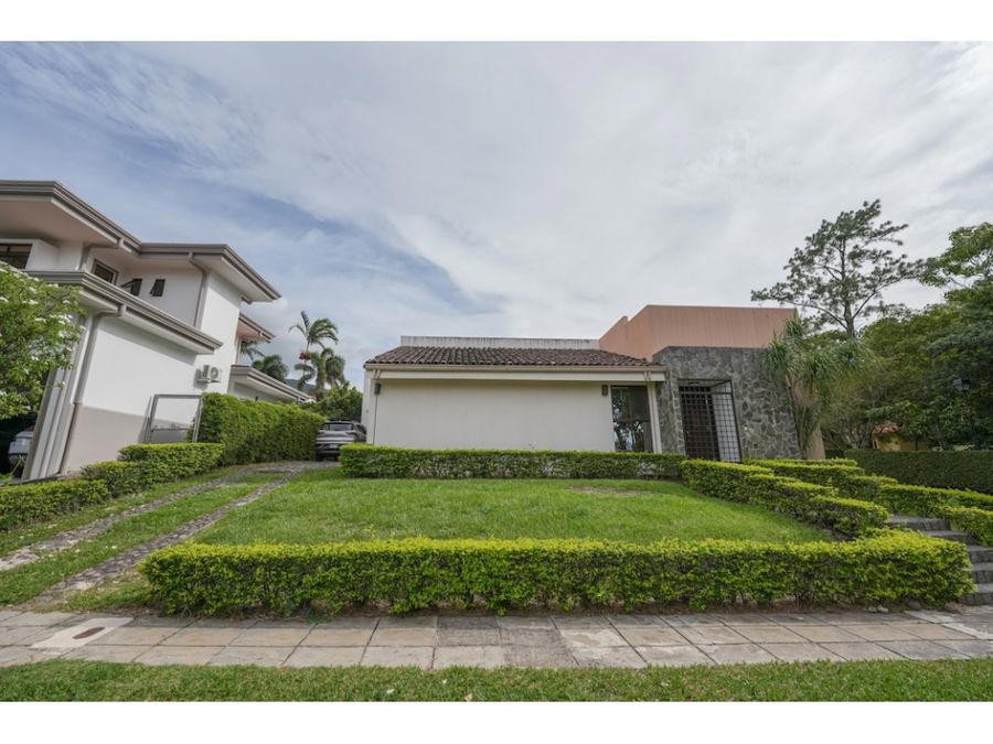 Casa en Condominio Bosque Dorado