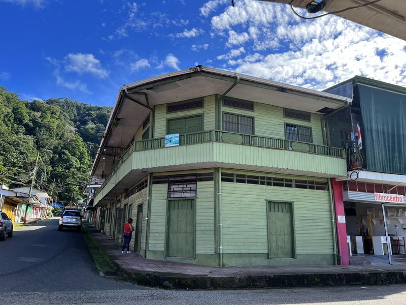 Comercial en Golfito
