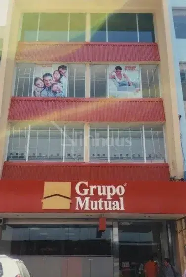 Comercial en El Carmen