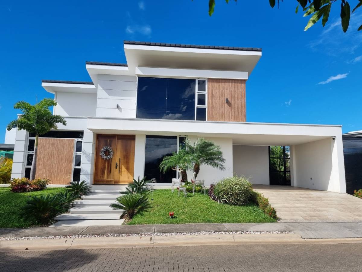 Casa en Condominio Montezuma