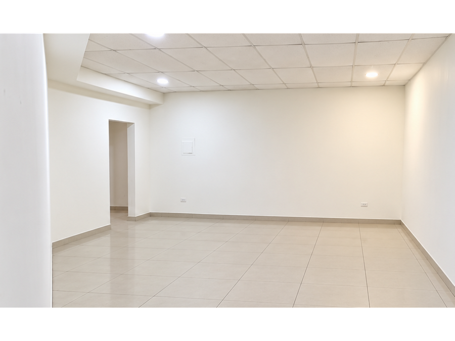 Commercial at Mata Redonda