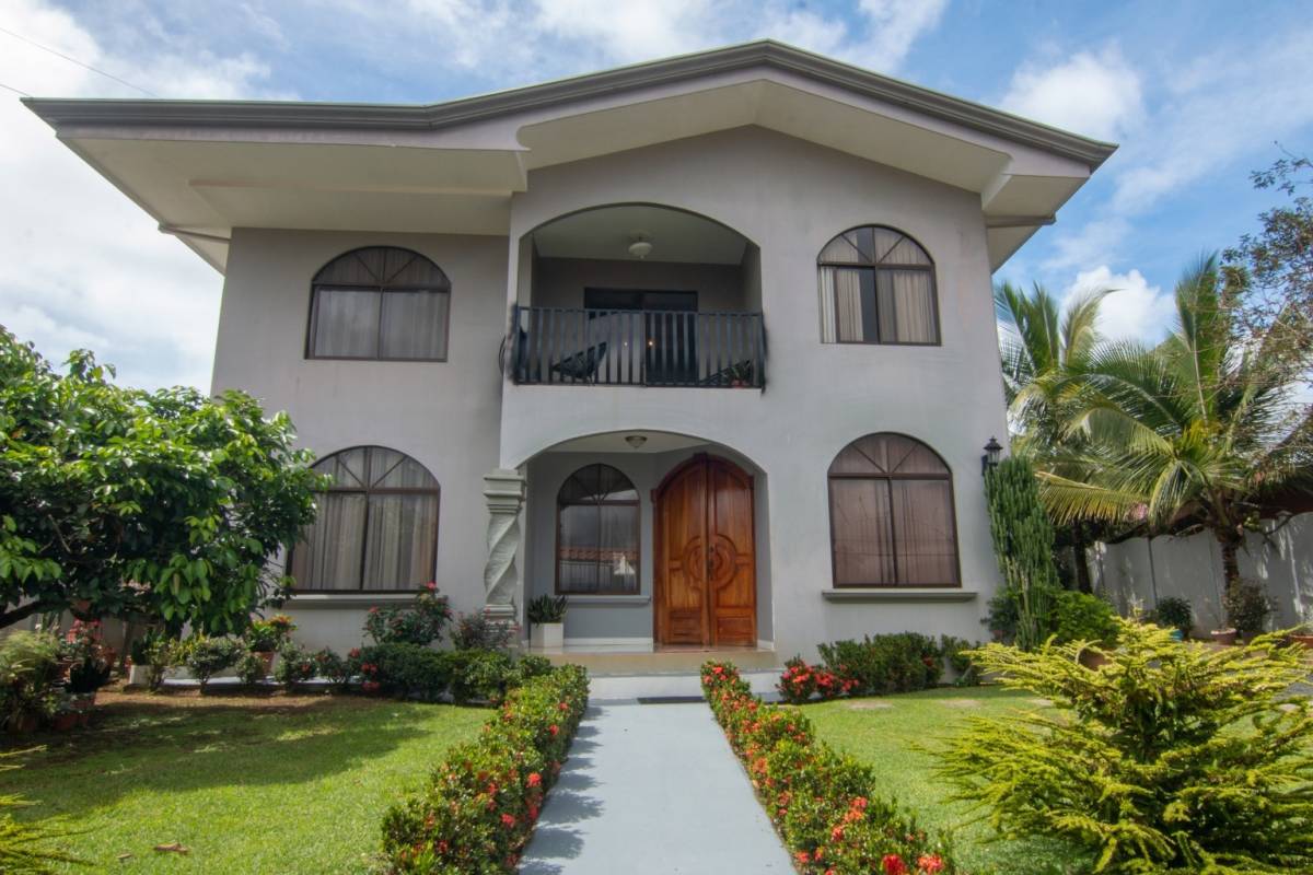 House at San Isidro del General