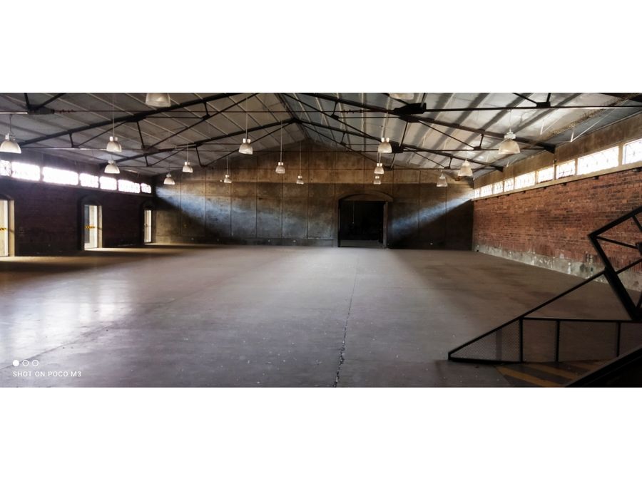 Warehouse at Ipís